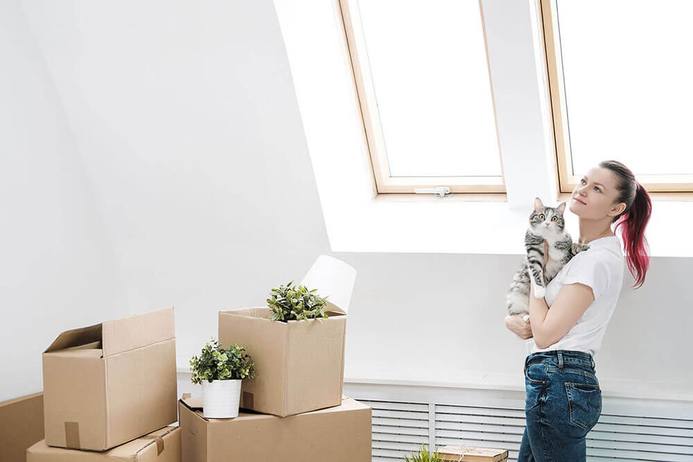 Locataire déménageant dans un logement
