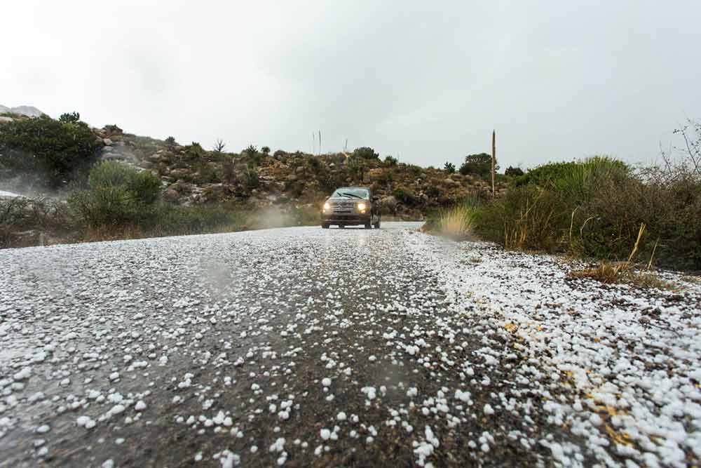 Protéger une voiture pendant la saison de la grêle