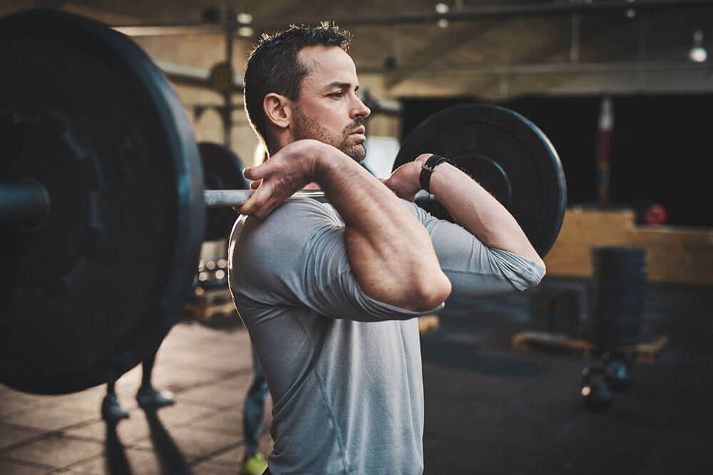 Bon réchauffement avant un entraînement de musculation